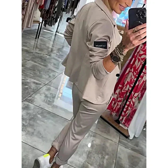 Miranda | Traje a medida - chaqueta suave y pantalones jogging cómodos